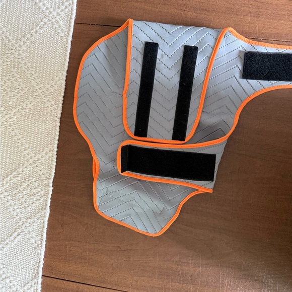 Thundershirt Sport Calming Vest for Pup SZ S (15-25 pounds) - Picture 9 of 11